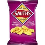 SMITHS CRISPS CRINKLE CUT SALTVINEGAR 170G
